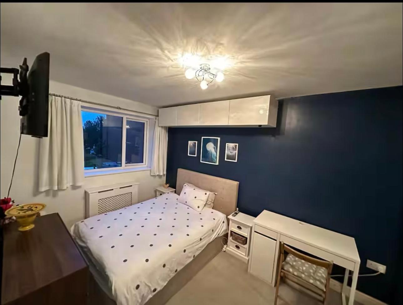 Room In Londres Exterior foto